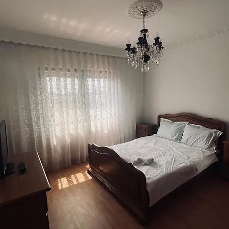 Urban With 3 Bedrooms Apartmán Constanţa